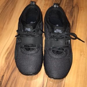 EUC Nike SB Trainerendor - Sz 6